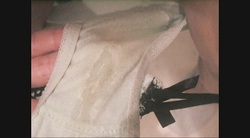[パンツ染み] なんと！？リアル看護婦さんからの投稿映像。自宅でのこっそりオナニーと濡れたて染み映像をGET
